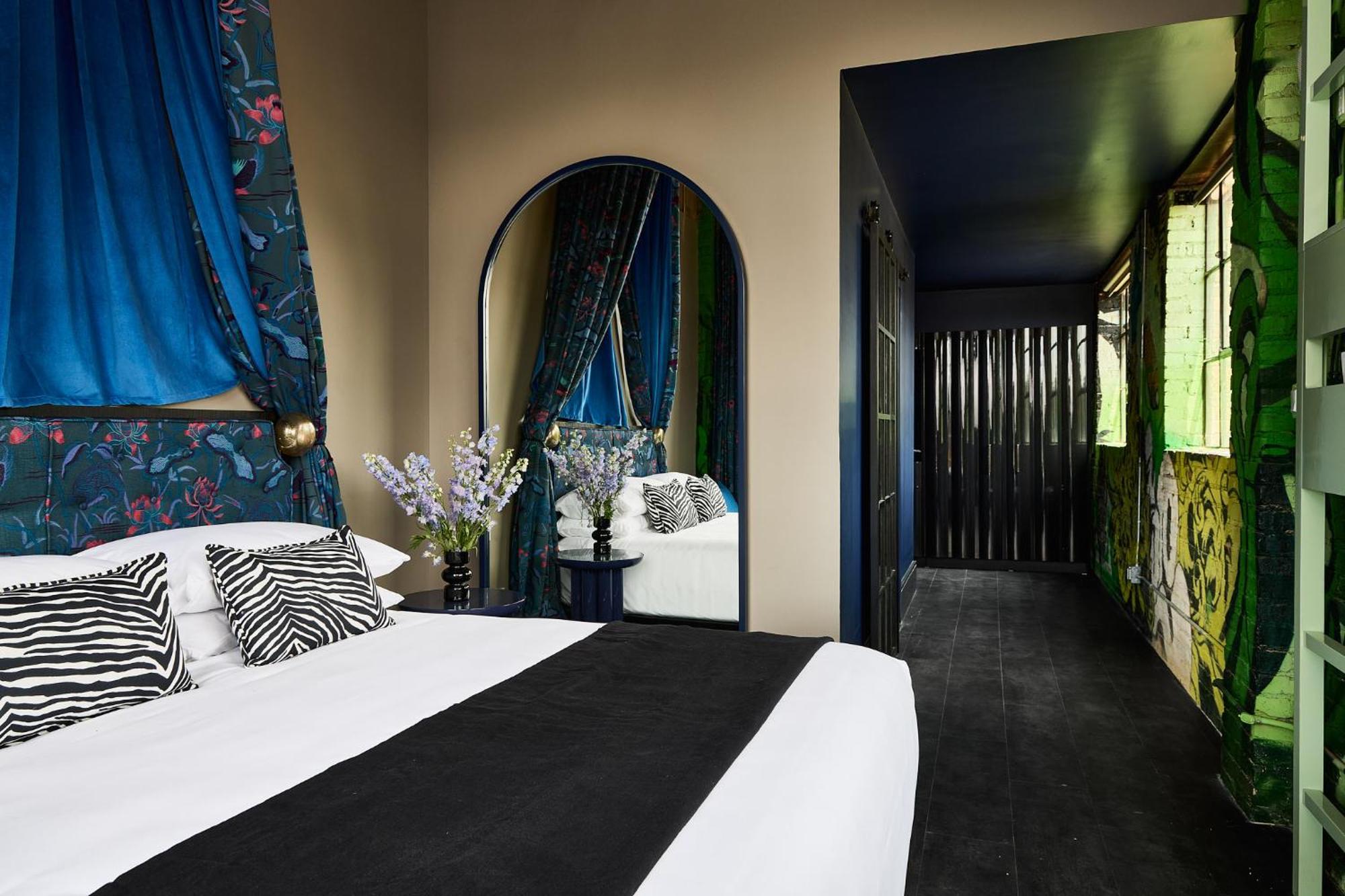The Radical Asheville, Tapestry Collection By Hilton Exterior photo