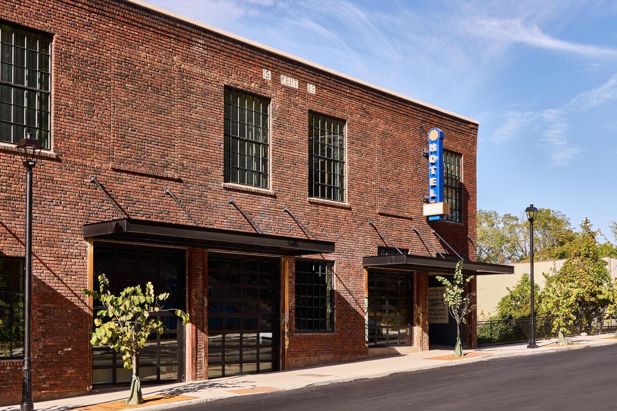 The Radical Asheville, Tapestry Collection By Hilton Exterior photo