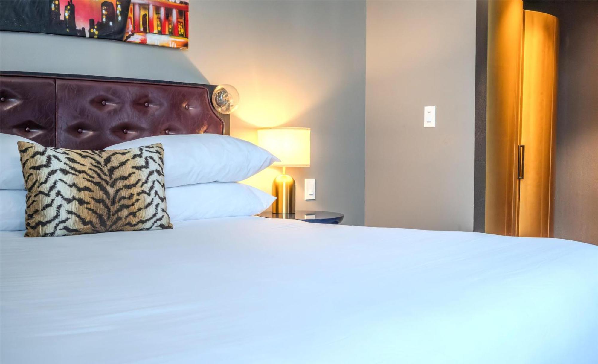 The Radical Asheville, Tapestry Collection By Hilton Exterior photo