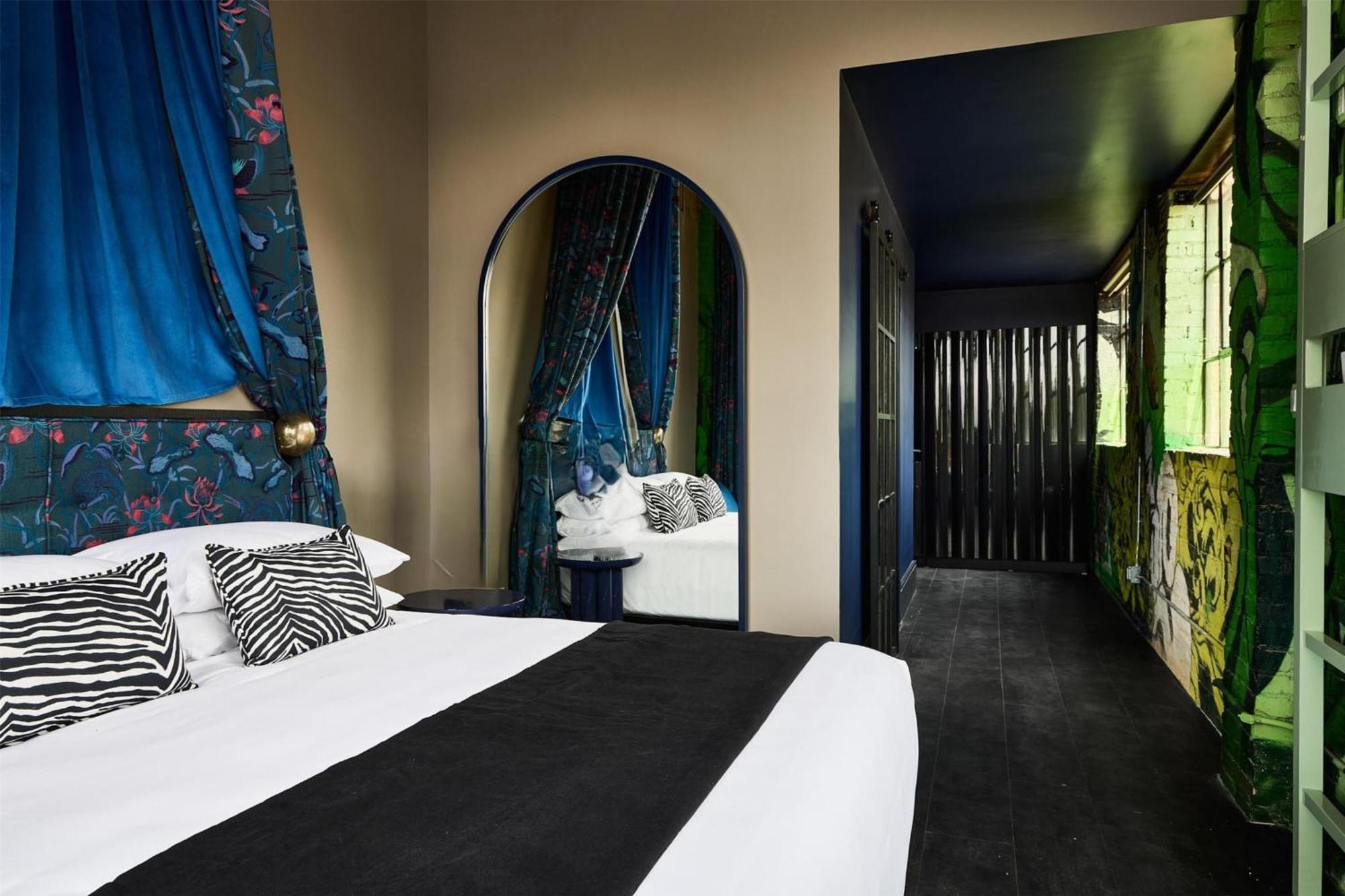 The Radical Asheville, Tapestry Collection By Hilton Exterior photo