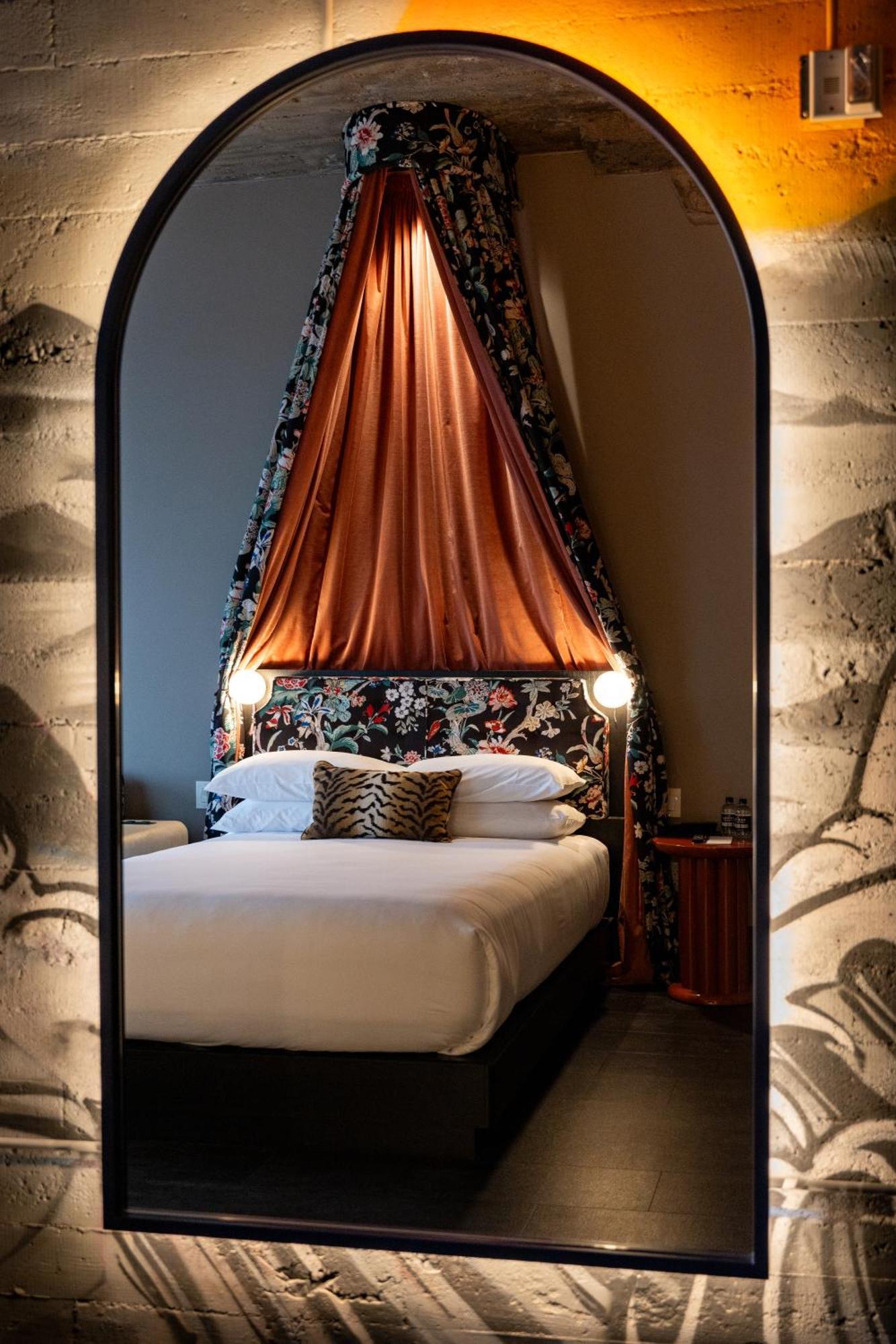 The Radical Asheville, Tapestry Collection By Hilton Exterior photo